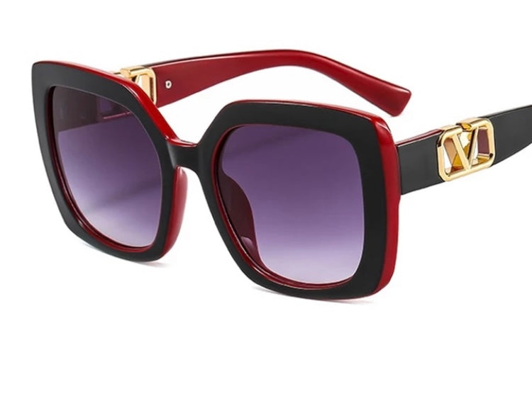 "V' Luxury Oversized Women's Sunglasses