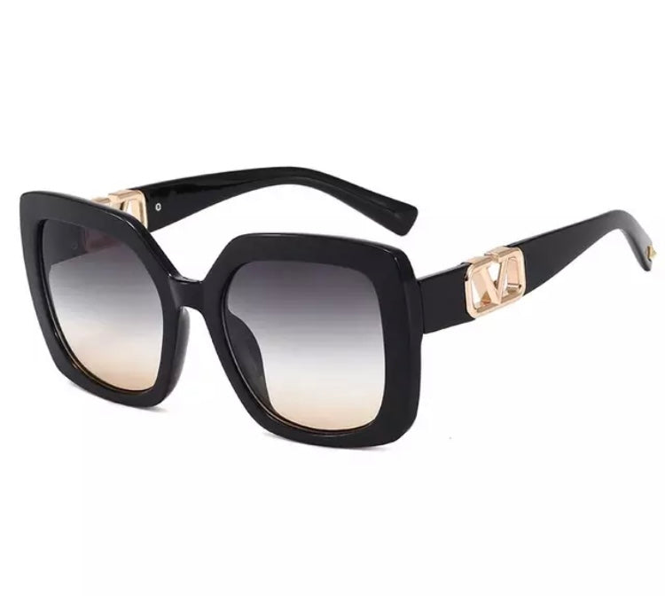 "V' Luxury Oversized Women's Sunglasses